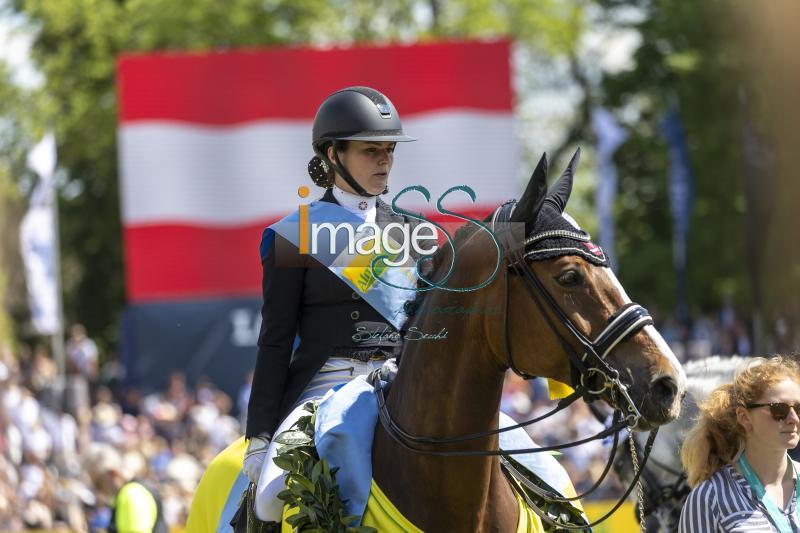 dressage PrizeGiving_Hamburg_20240512_SS350590.jpg